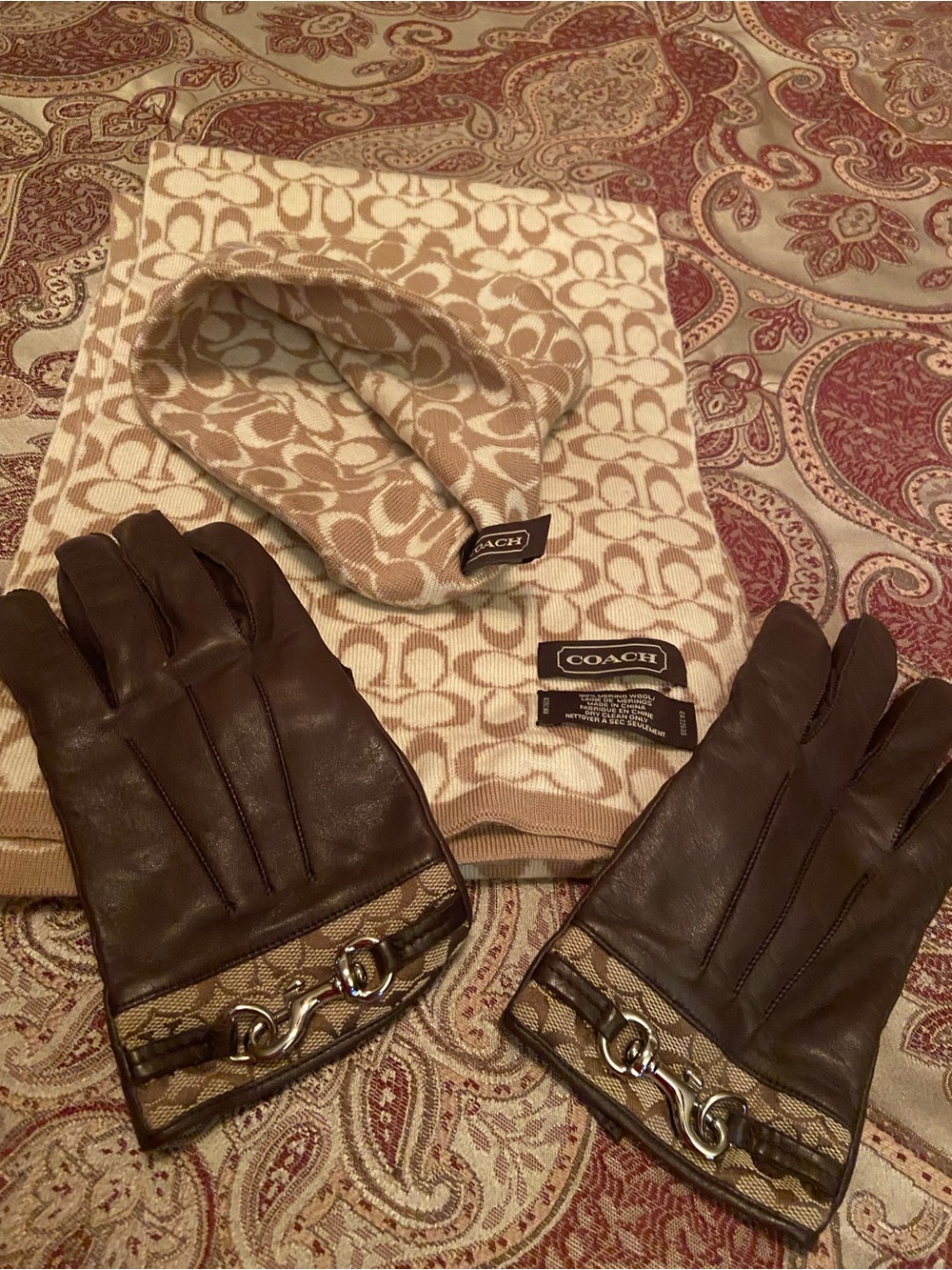 COACH Brown lambskin cashmere lined small gloves matching hat and scarf all like